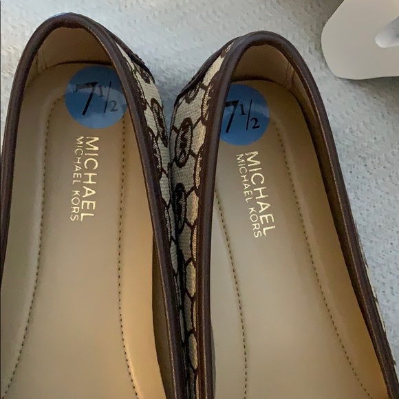 Michael Kors Hamilton Loafer - Picture 3 of 7